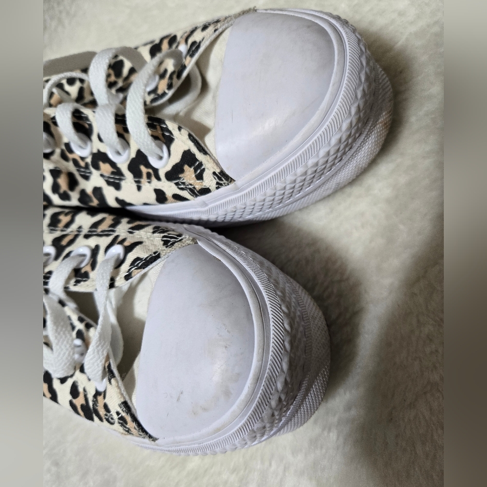 Converse All Star Chuck 70 Leopard Print White Cream Lace Up Shoes Size: 10.5 - Picture 11 of 13